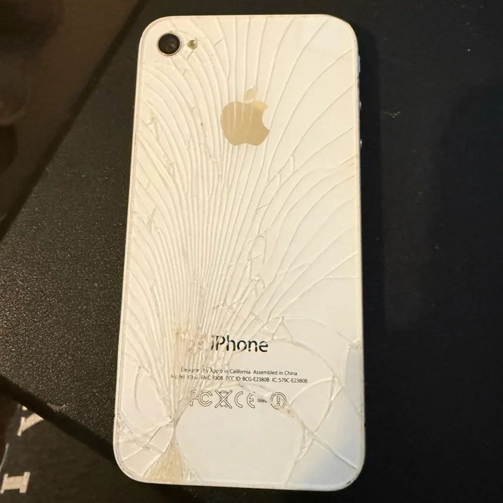 Apple iPhone 4 White
